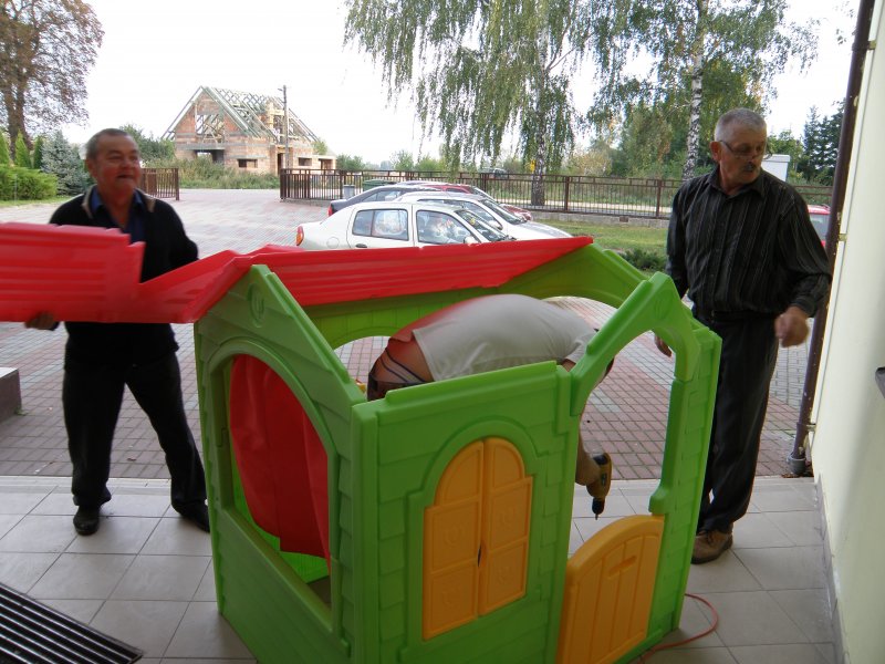 - e_e_plac_zabaw.jpg